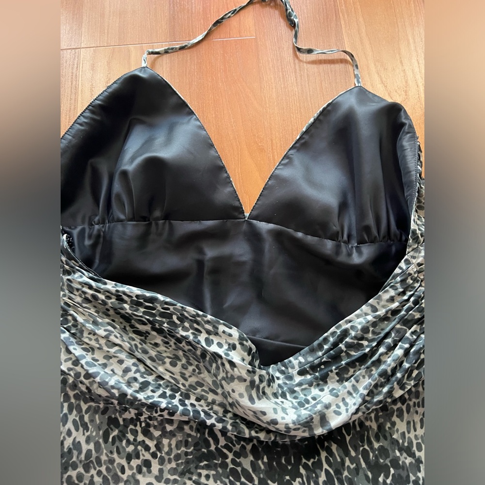Express 100% Silk Leopard Print Halter Dress Y2K Size 12 Flowy - Picture 11 of 16